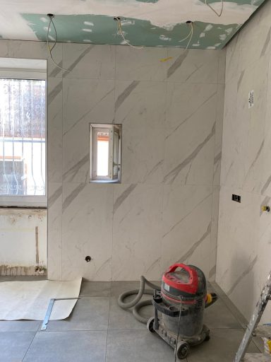 Badezimmer mit 60 x 1,20 cm in Mamor